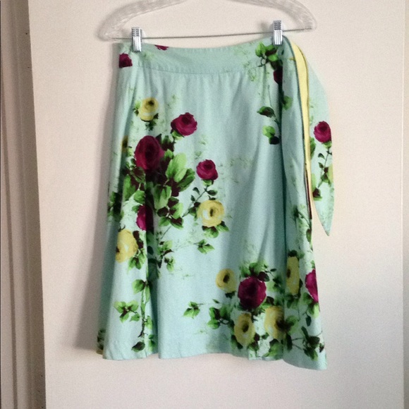 Anthropologie Dresses & Skirts - Anthropologie Odille Floral Skirt